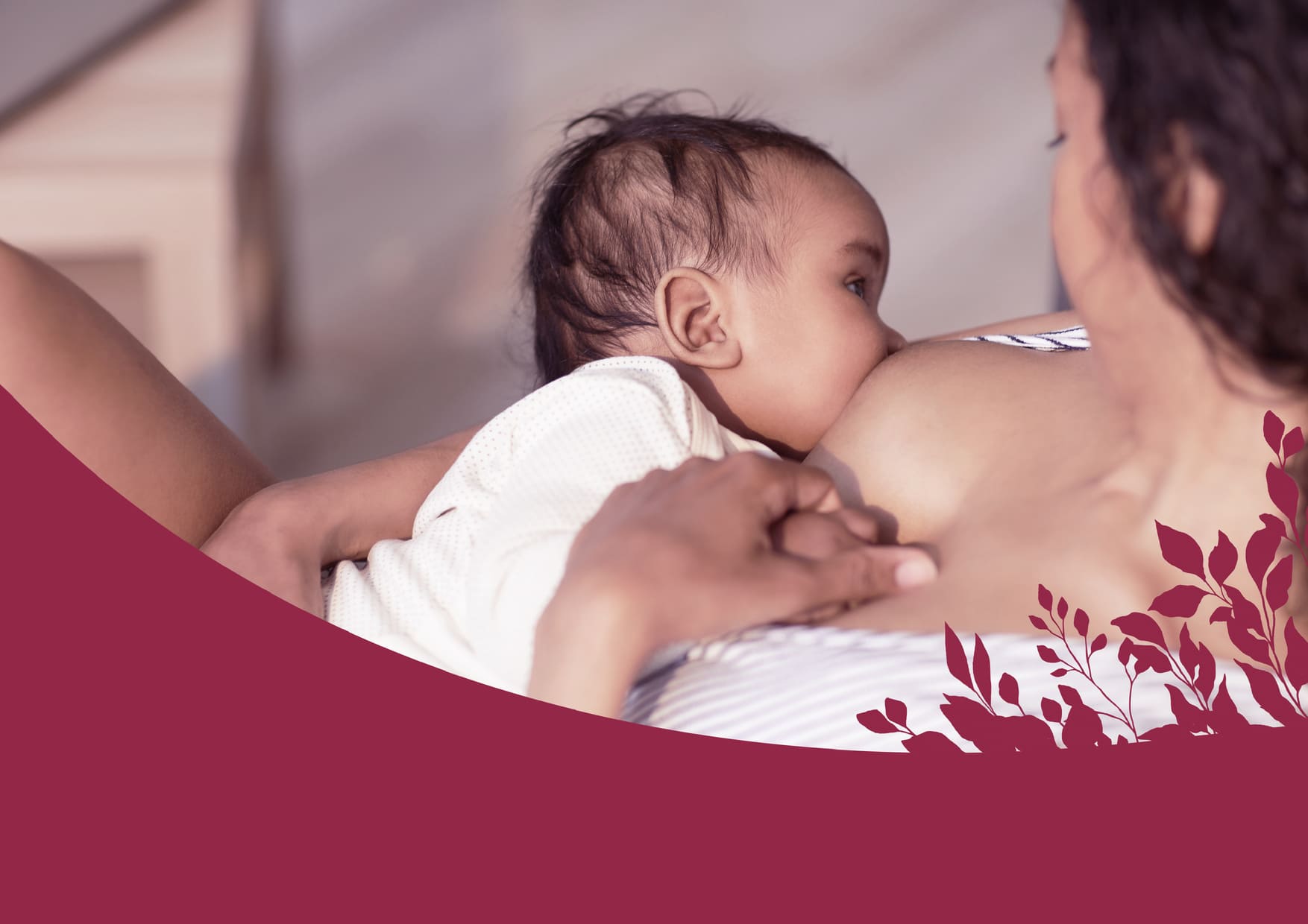 Дитина вживає грудне молоко