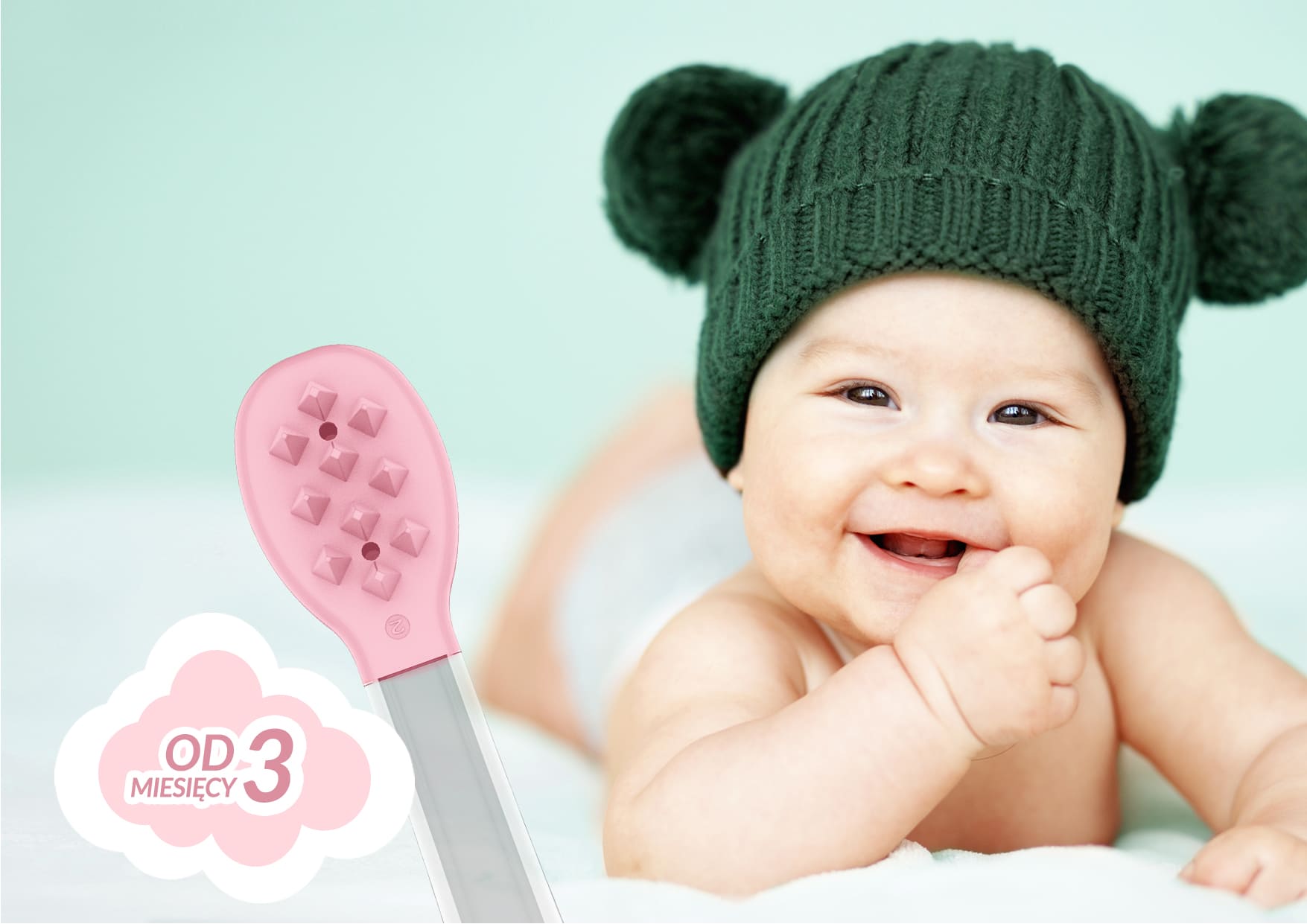 усміхнений малюк і наконечник електронної зубної щітки Neno Denti на задньому плані