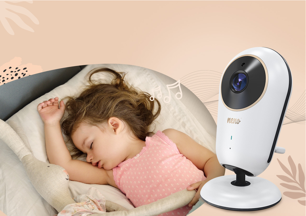 спляча дівчинка і Нено Віра співають колискові на задньому плані